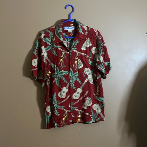 Rayon vacation Hawaiian style shirt vintage. B6 - Picture 1 of 5